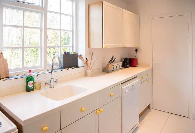 Partridge Cottage, Shottisham