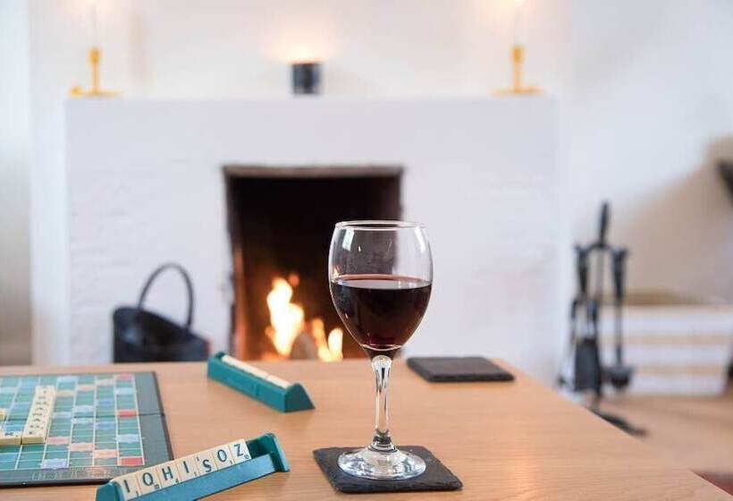 Partridge Cottage, Shottisham