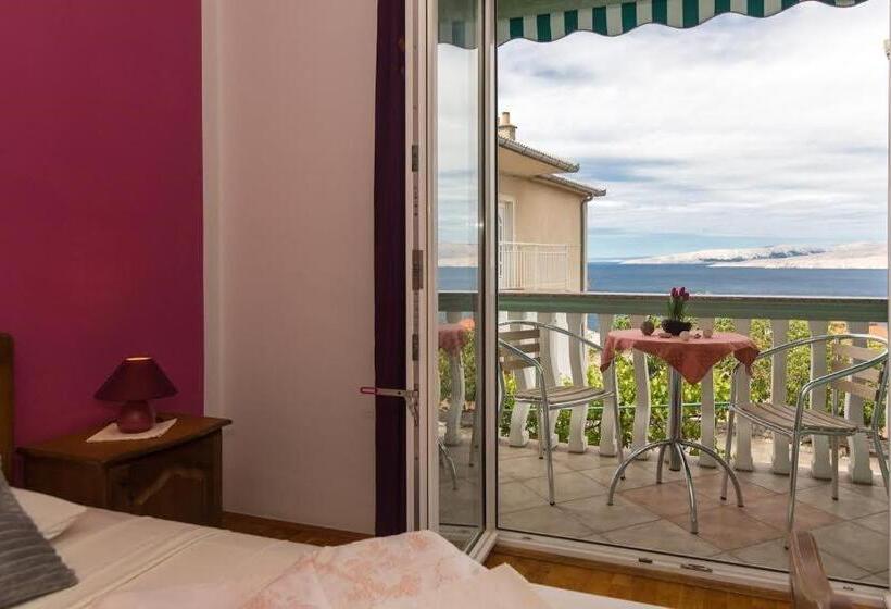 פנסיון Apartments Bionda