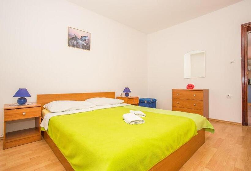 פנסיון Apartments Bionda