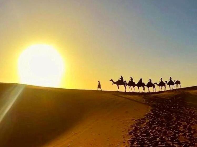 펜션 Auberge L'oasis Mhamid