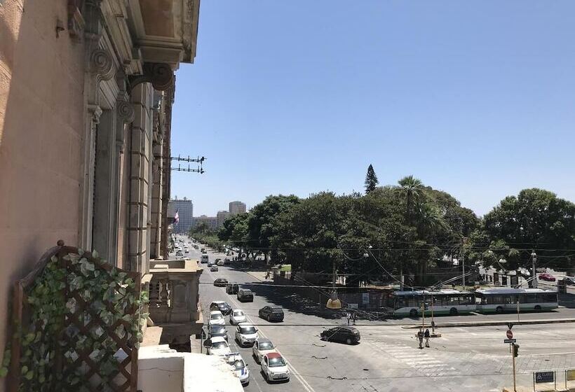 بنسيون Cagliari D'amare Via Roma