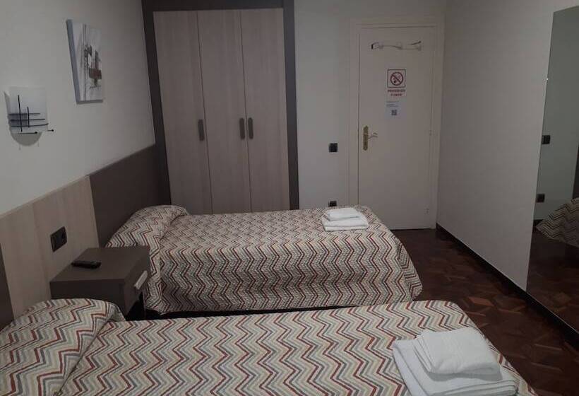 펜션 Habitaciones Javier