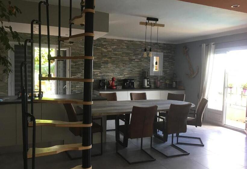 Пансион La Calanque Du Boucharel