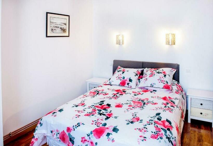 פנסיון La Sainte Famille