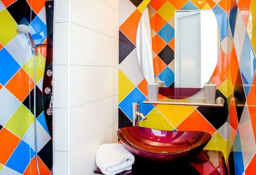 פנסיון La Sainte Famille