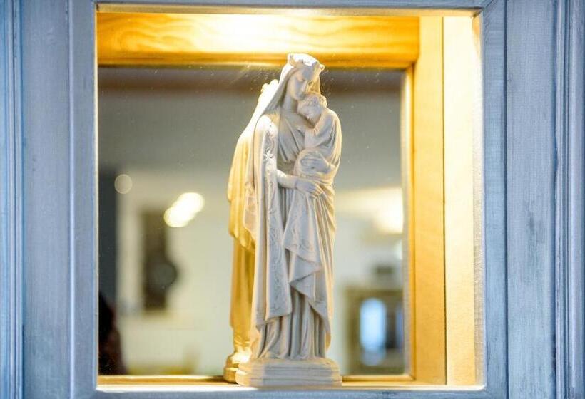 פנסיון La Sainte Famille