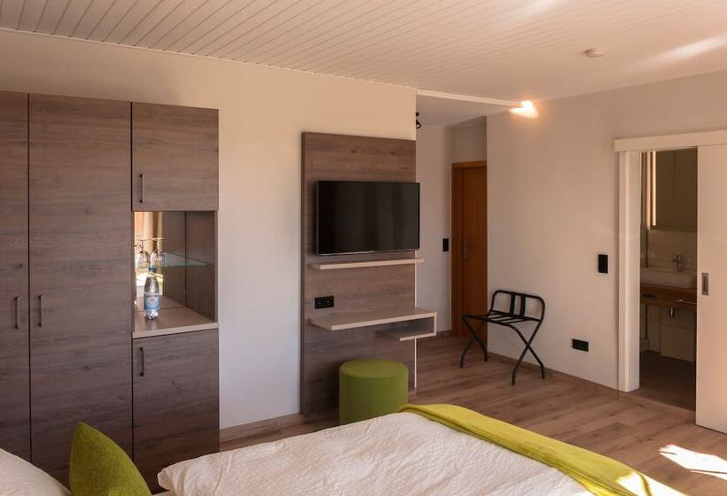 膳宿费 Lindenhof Hotel Garni