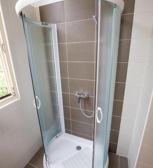 بنسيون Prenoćište Kastel