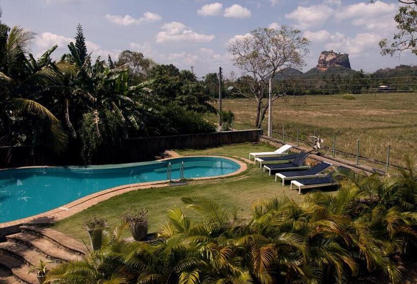 펜션 Royal Rock Sigiriya