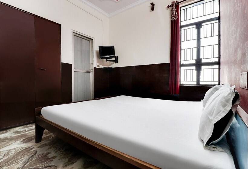 Spot On 40076 Hotel Sunny