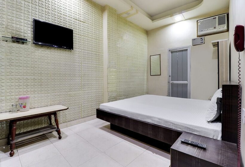 Spot On 40076 Hotel Sunny