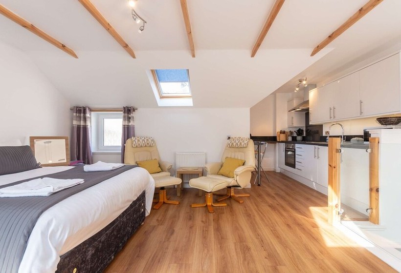 The Old Net Store   Cosy Anstruther Studio Flat