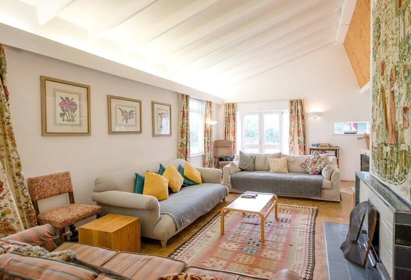 The Shealing, Waldringfield