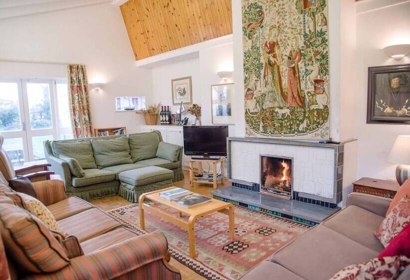 The Shealing, Waldringfield