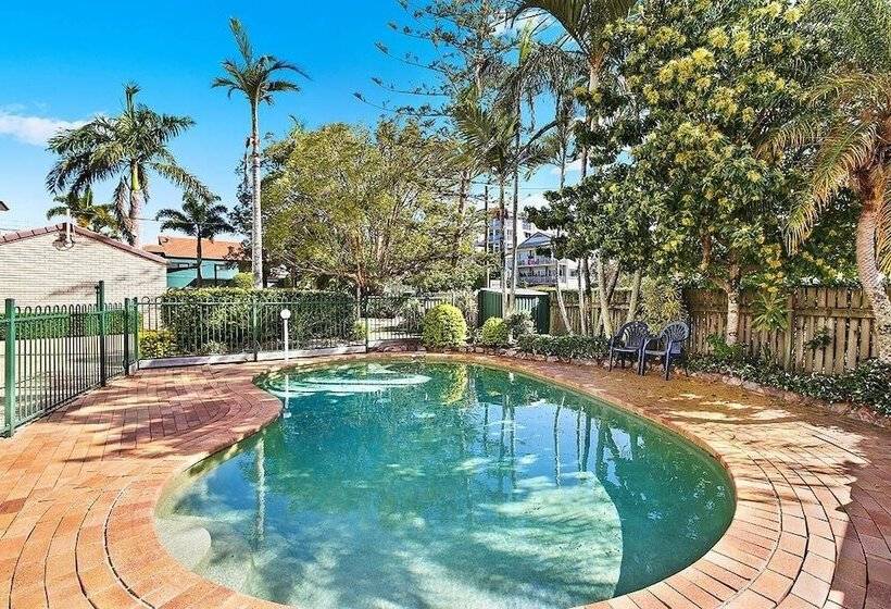 Amazing Waterfront Views Sunshine Coast H330