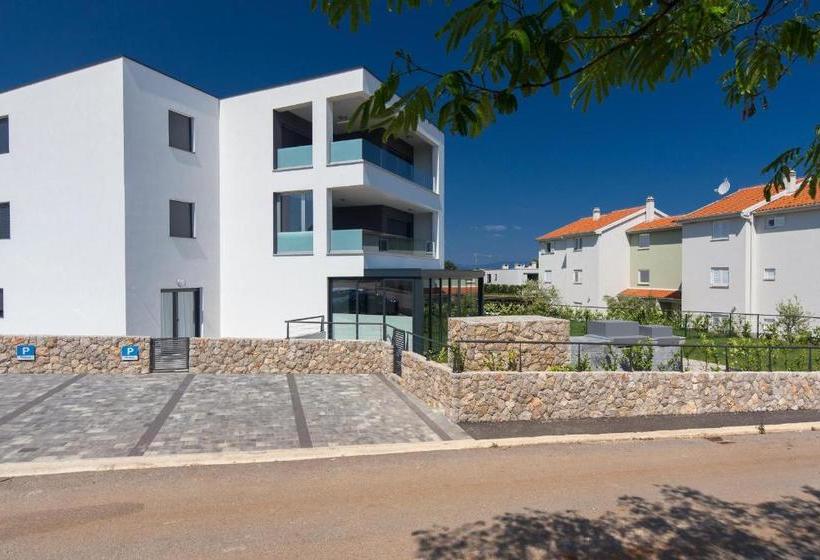 Modern Adora Apartment