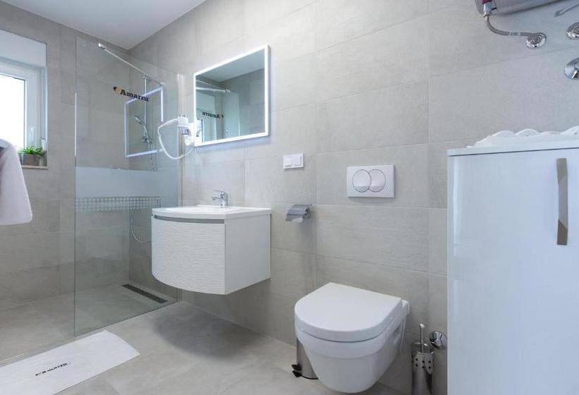 Modern Adora Apartment