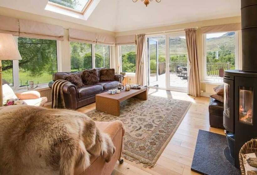 Craigeanie Farmhouse