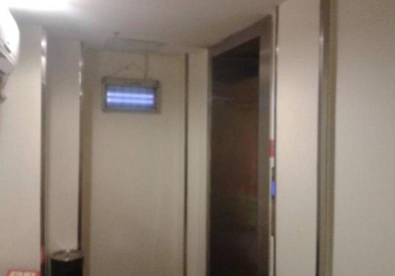 Hotel 7days Inn Urumqi Xiao Xi Gou Branch