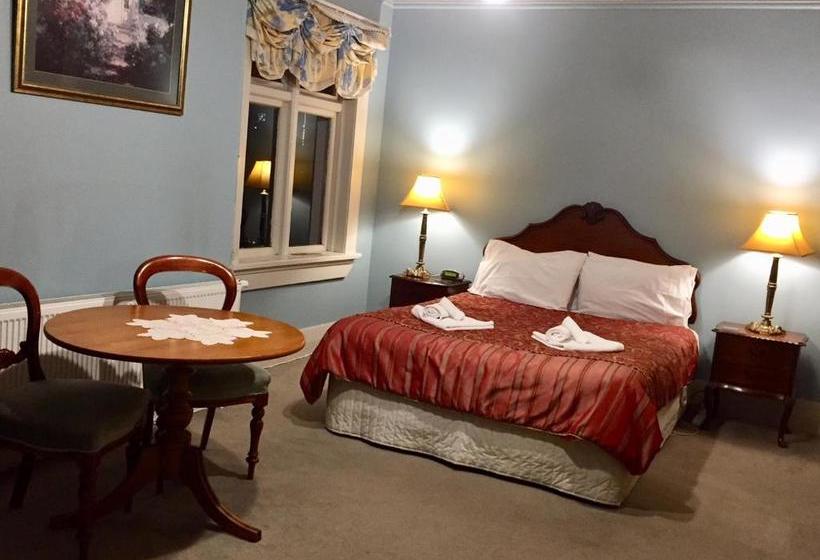 酒店 Albatross Inn Bed & Breakfast