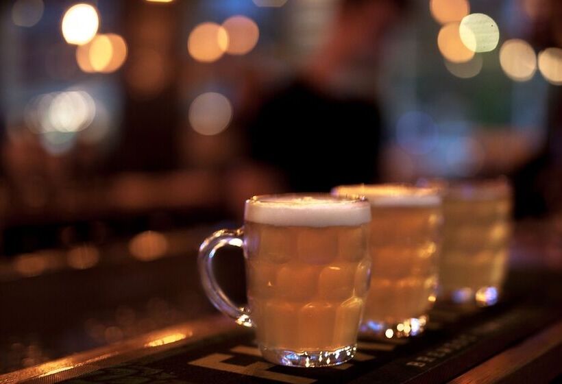 בית מלון כפרי Central Club