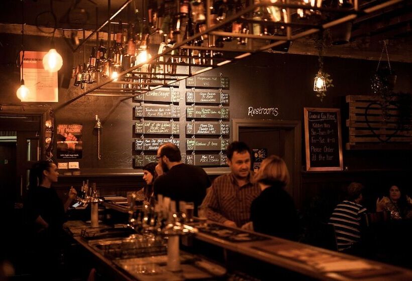 בית מלון כפרי Central Club