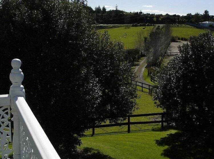 호텔 Country Homestead At Black Sheep Farm