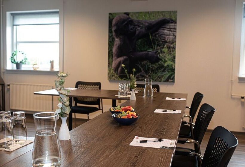 호텔 Givskud Zoo Hostel