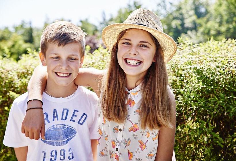 호텔 Givskud Zoo Hostel