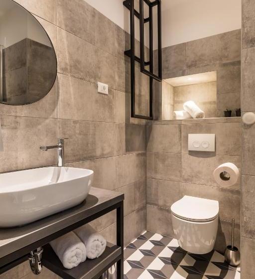 בית מלון כפרי Guesthouse Main Square