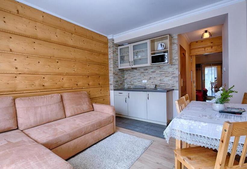 هتل Pensjonat Dawidek