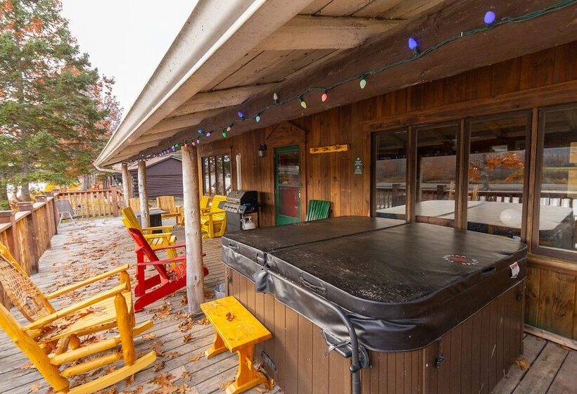 فندق Pond S Resort