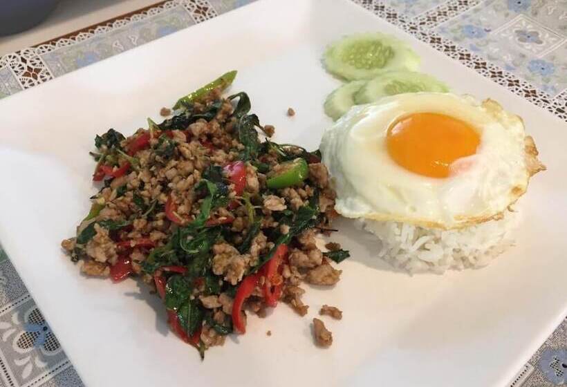 בית מלון כפרי Rattana View