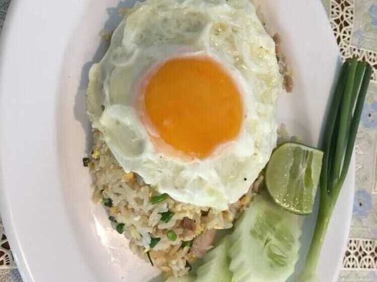 בית מלון כפרי Rattana View