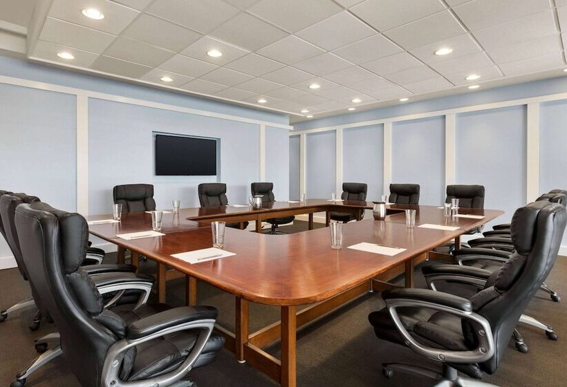 فندق Sandpiper Bay All Inclusive, Trademark Collection By Wyndham