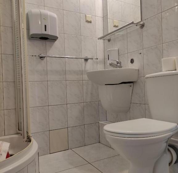 Hotelli Sp Zoz Sanatorium Uzdrowiskowe Mswia Agat