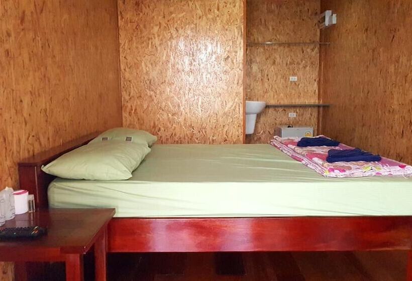 호텔 Tamarind Guesthouse