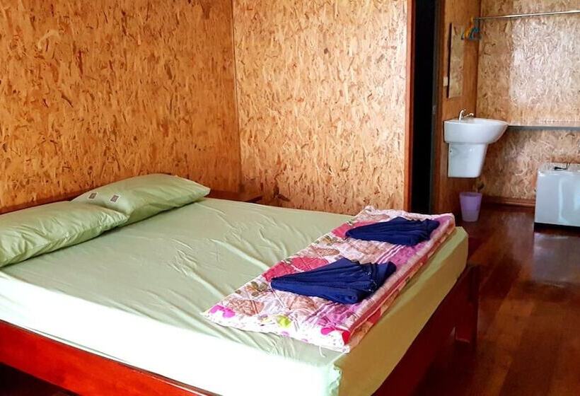 호텔 Tamarind Guesthouse