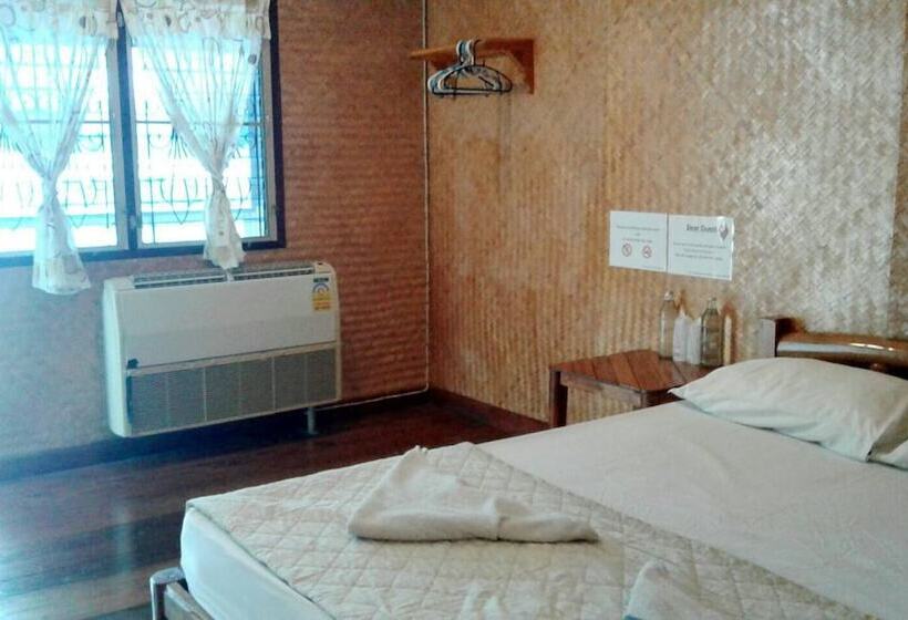 호텔 Tamarind Guesthouse