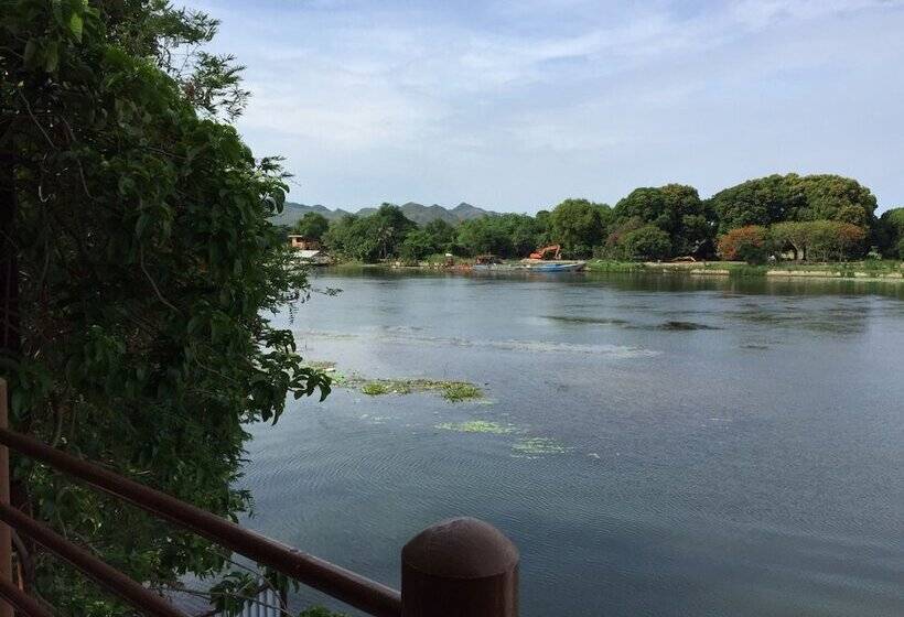 호텔 Tamarind Guesthouse