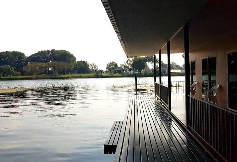 호텔 Tamarind Guesthouse