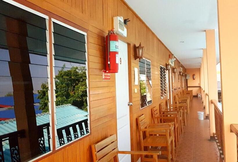 호텔 Tamarind Guesthouse