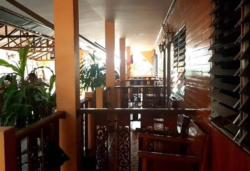 호텔 Tamarind Guesthouse