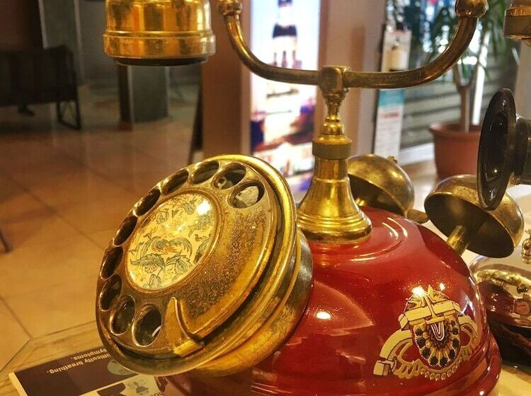 هتل Ulubat Castle