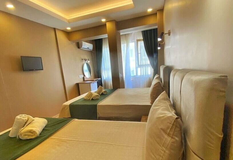 هتل Ulubat Castle