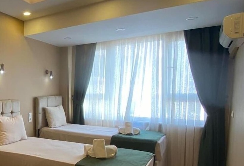 هتل Ulubat Castle