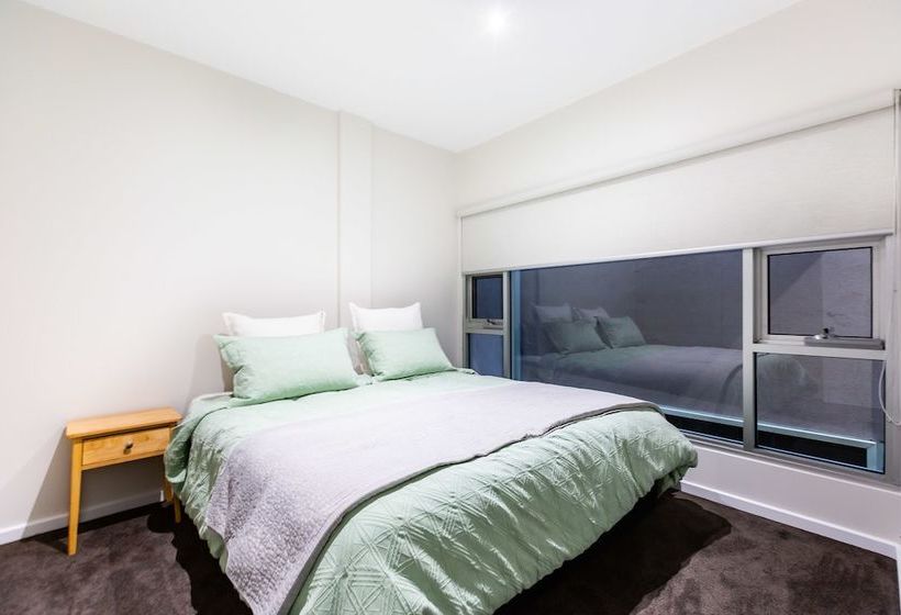 Hotham, 2bdr North Melbourne Apartment