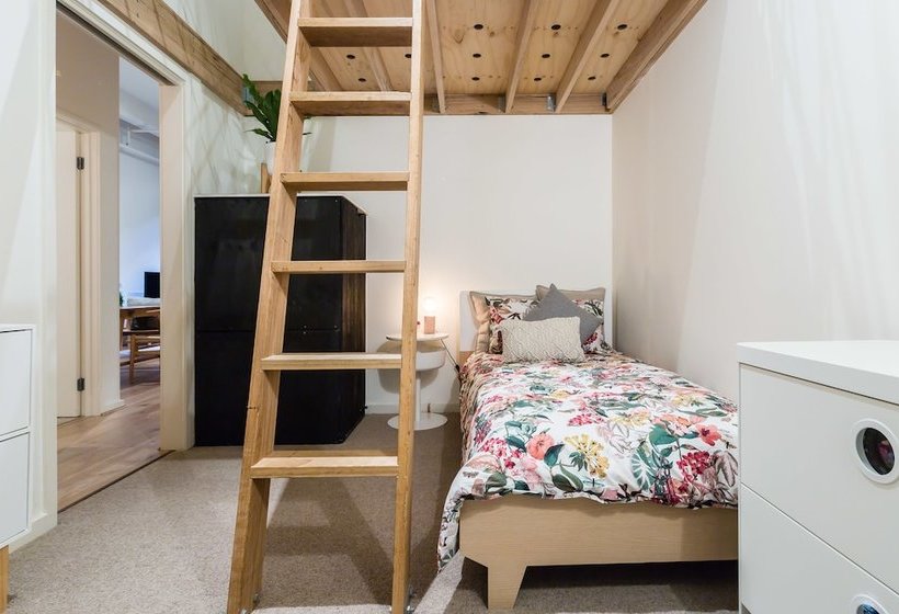 Isla, 2bdr Fitzroy Apartment