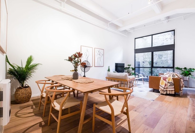 Isla, 2bdr Fitzroy Apartment